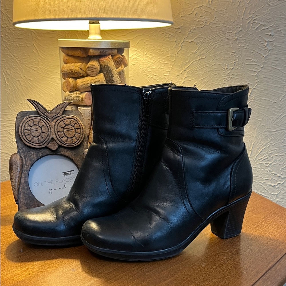 Clark’s Dream Harmony Black Ankle Booties